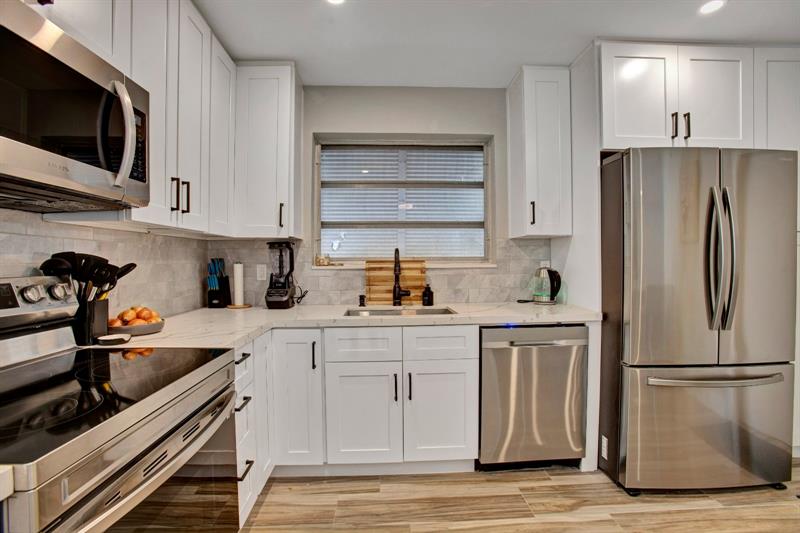 Image 5 of 36 For 2632 Madison St