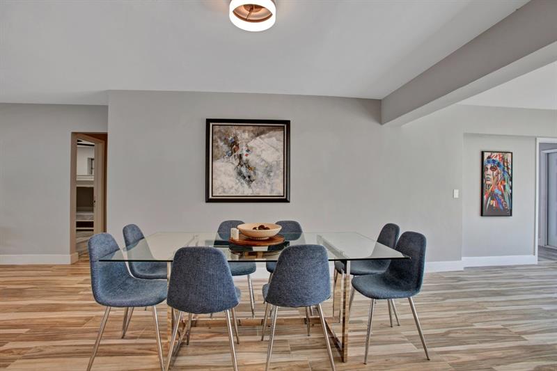 Image 9 of 36 For 2632 Madison St