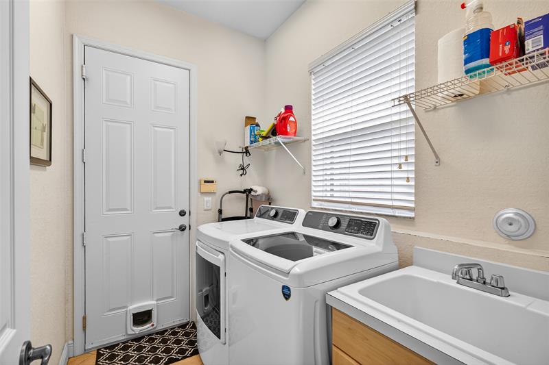 Image 35 of 45 For 1777 Belmont Cir