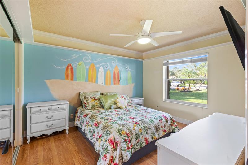 Image 21 of 45 For 525 Stonemont Ln