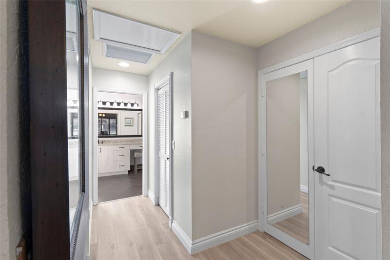 Image 23 of 45 For 525 Stonemont Ln