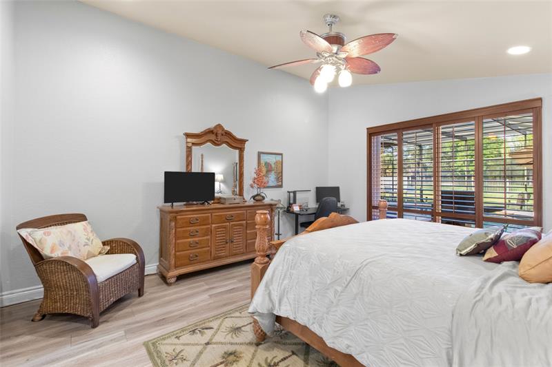 Image 26 of 45 For 525 Stonemont Ln