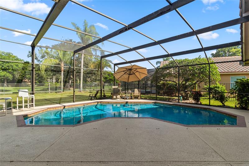 Image 33 of 45 For 525 Stonemont Ln