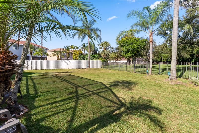 Image 39 of 45 For 525 Stonemont Ln