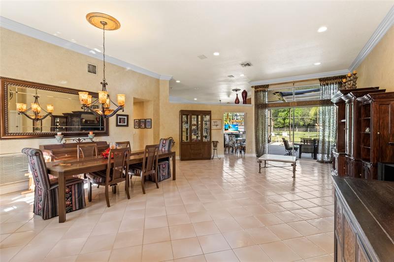 Image 5 of 45 For 525 Stonemont Ln