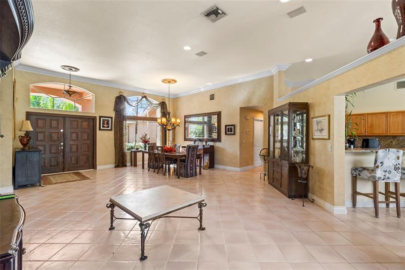 Image 7 of 45 For 525 Stonemont Ln