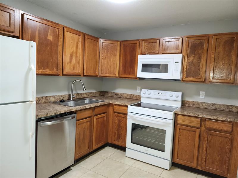 Image 12 of 34 For 475 8 St  117