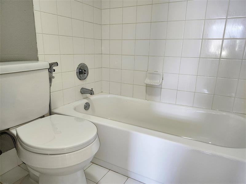 Image 23 of 34 For 475 8 St  117