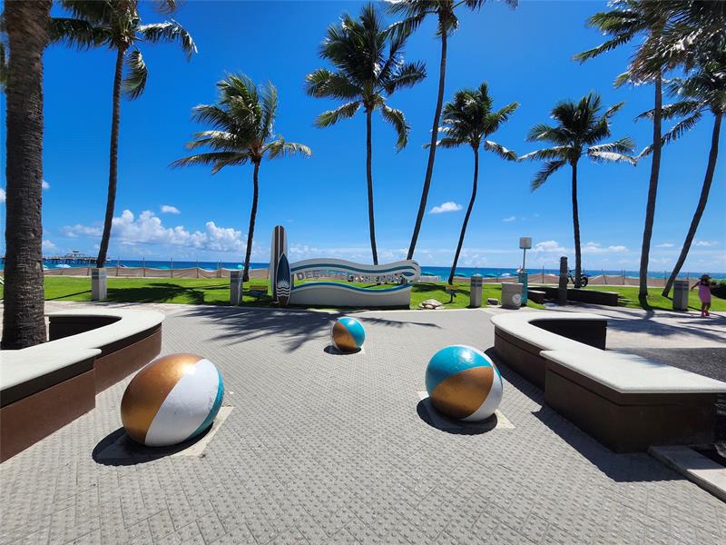 Image 33 of 34 For 475 8 St  117