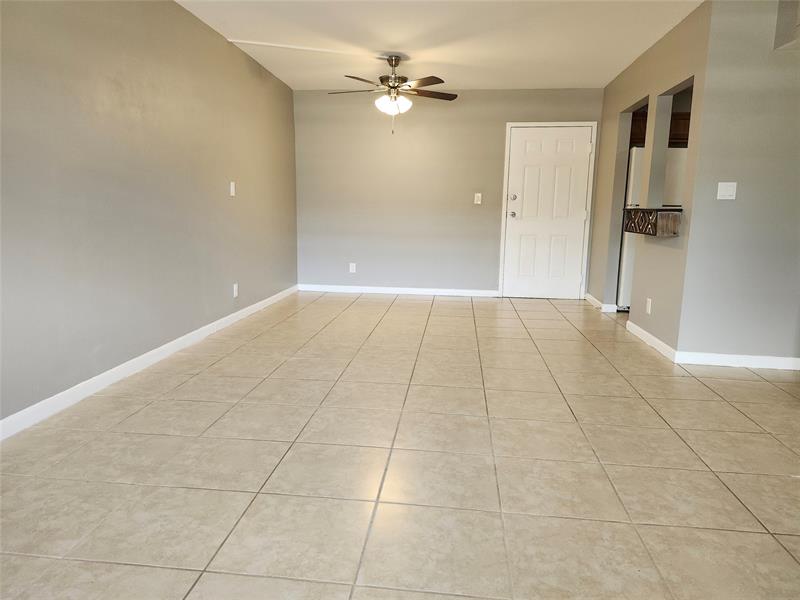 Image 7 of 34 For 475 8 St  117