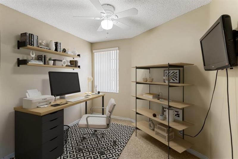 Image 10 of 17 For 10172 Royal Palm Blvd  707-7