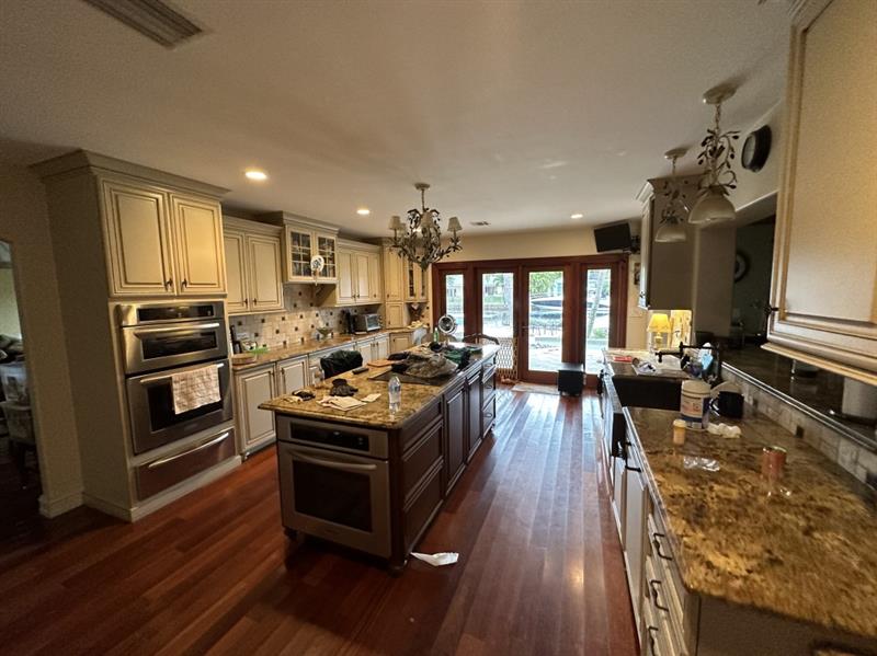 Image 4 of 15 For 418 Alamanda Dr