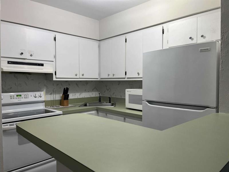 Image 5 of 7 For 6200 22nd Way  305