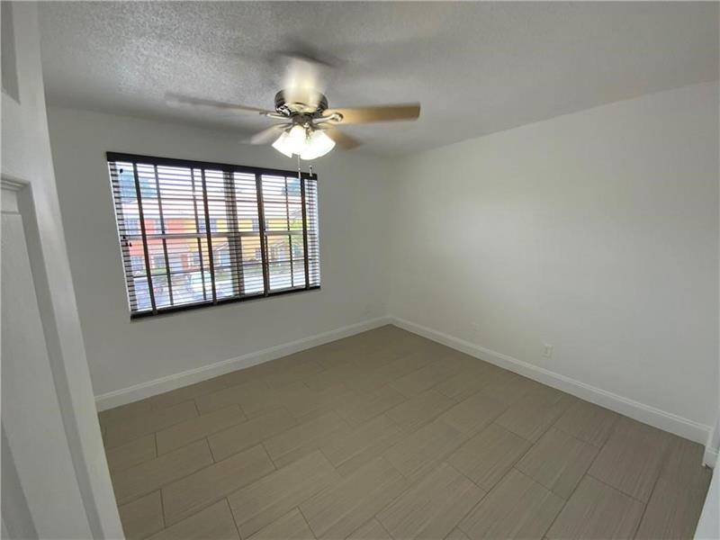 Image 13 of 23 For 6739 Sienna Club Dr