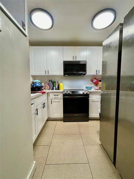 Image 10 of 29 For 494 165th Street Rd  C108