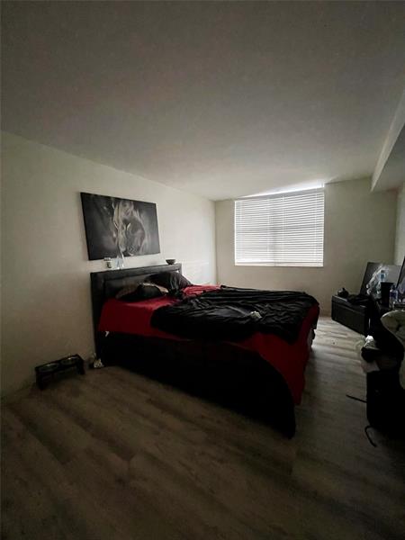 Image 18 of 29 For 494 165th Street Rd  C108