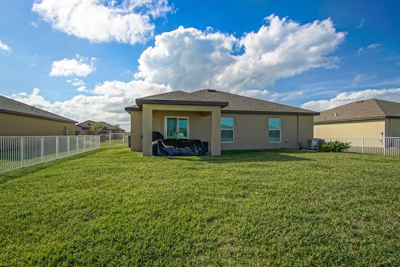 Image 26 of 53 For 973 Bent Creek Dr