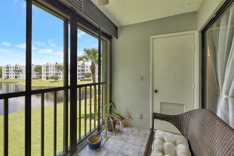 Image 12 of 16 For 5884 Morningstar Cir  201