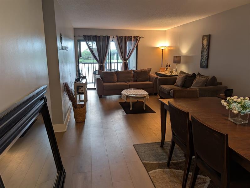 Image 4 of 16 For 5884 Morningstar Cir  201