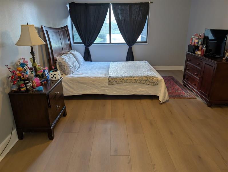 Image 6 of 16 For 5884 Morningstar Cir  201