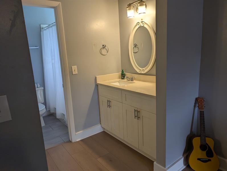 Image 9 of 16 For 5884 Morningstar Cir  201