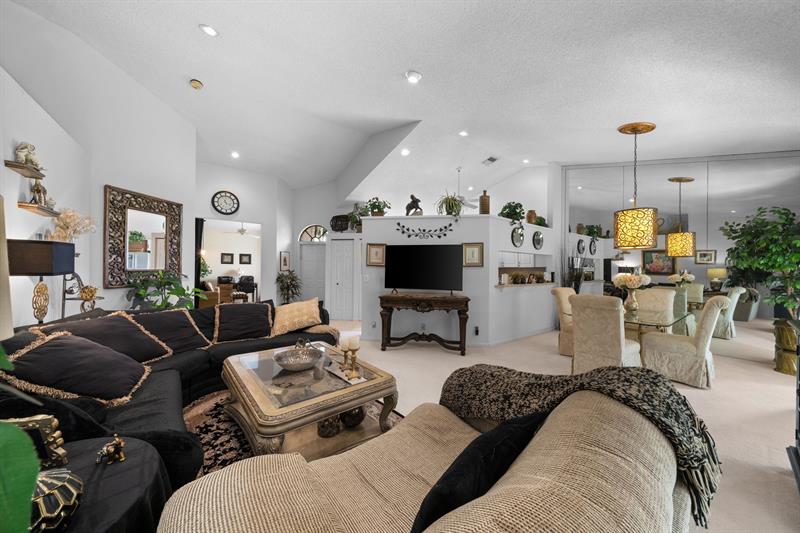 Image 11 of 23 For 7888 Lexington Club Blvd  A