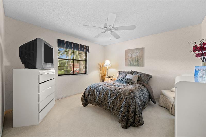 Image 13 of 23 For 7888 Lexington Club Blvd  A