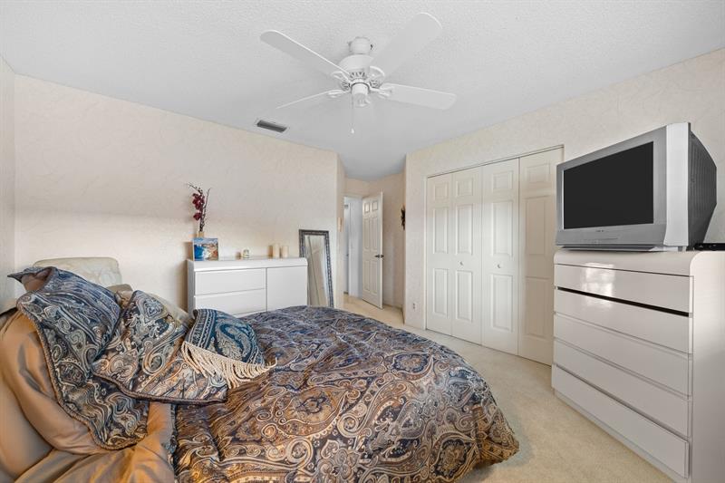 Image 14 of 23 For 7888 Lexington Club Blvd  A