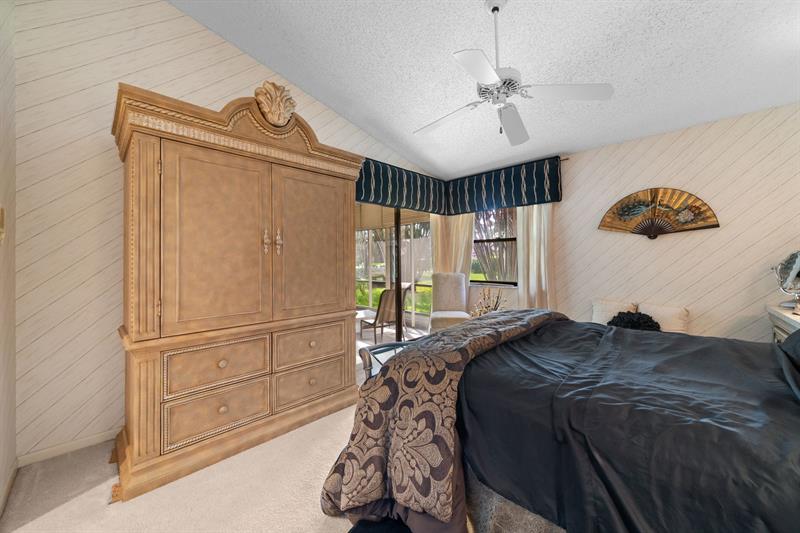 Image 18 of 23 For 7888 Lexington Club Blvd  A