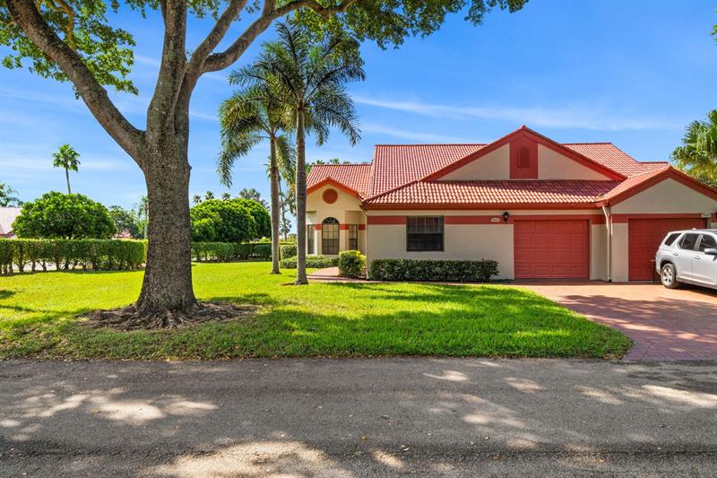 Image 3 of 23 For 7888 Lexington Club Blvd  A