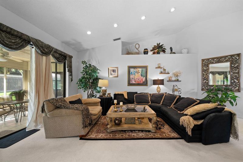 Image 9 of 23 For 7888 Lexington Club Blvd  A