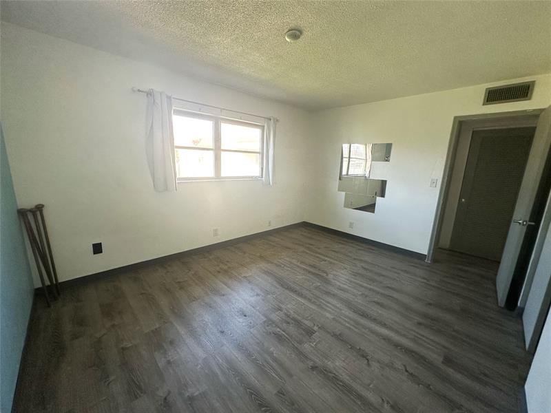 Image 13 of 22 For 4163 67th Ave  211c