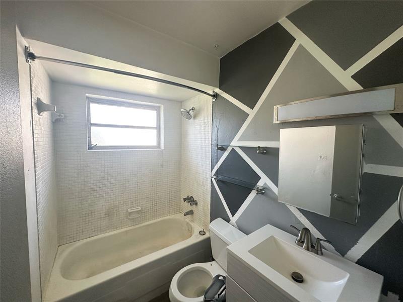 Image 16 of 22 For 4163 67th Ave  211c