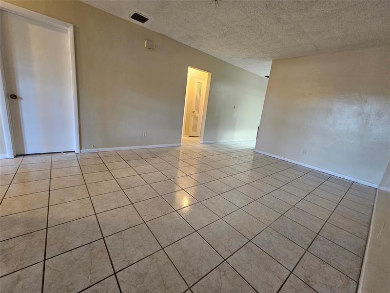 Image 10 of 13 For 7621 74th Ter