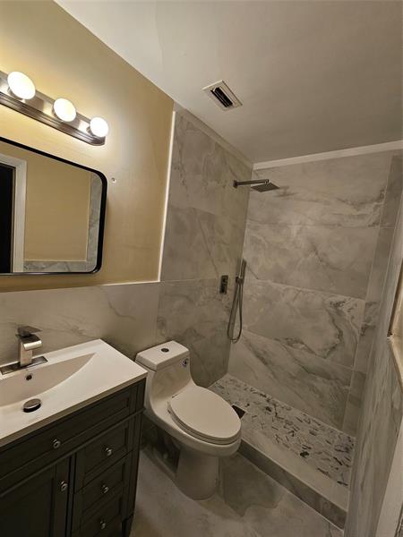 Image 9 of 13 For 7621 74th Ter