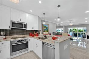 Image 15 of 60 For 1461 Ocean Blvd  328