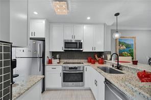 Image 16 of 60 For 1461 Ocean Blvd  328