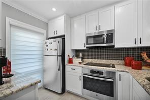 Image 19 of 60 For 1461 Ocean Blvd  328