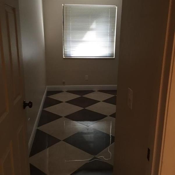 Image 25 of 26 For 10740 Golfview Dr