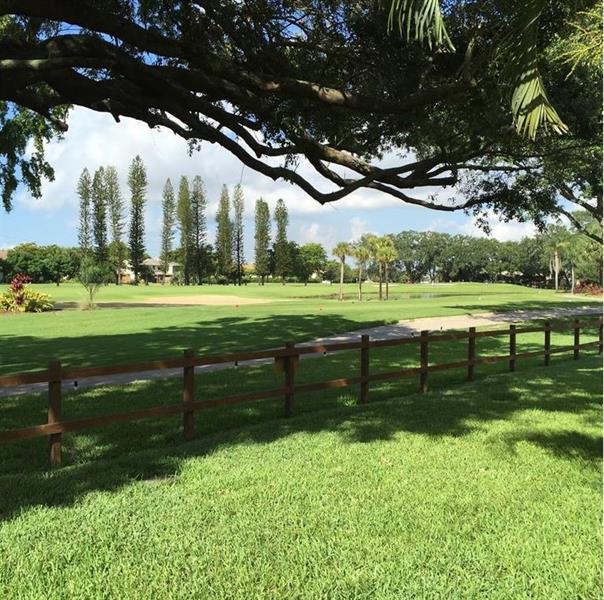 Image 6 of 26 For 10740 Golfview Dr