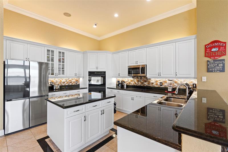 Image 17 of 63 For 18622 41st St