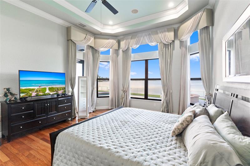 Image 28 of 63 For 18622 41st St