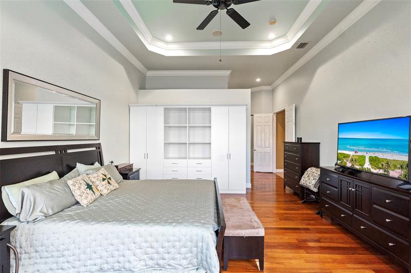 Image 29 of 63 For 18622 41st St