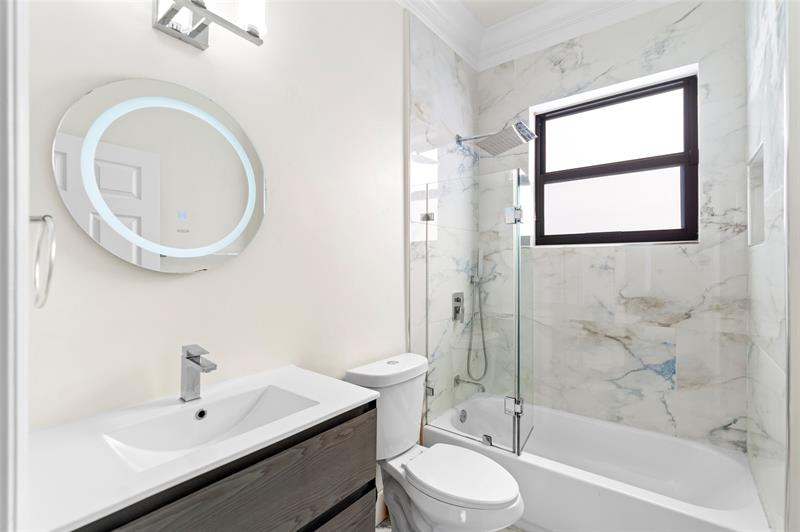 Image 40 of 63 For 18622 41st St