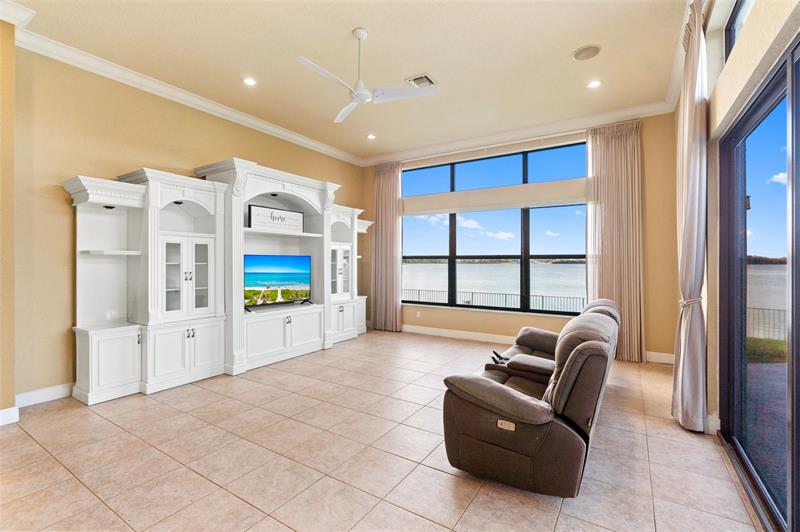 Image 9 of 63 For 18622 41st St