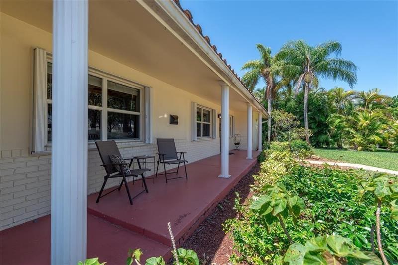 Image 3 of 11 For 8590 38th Dr