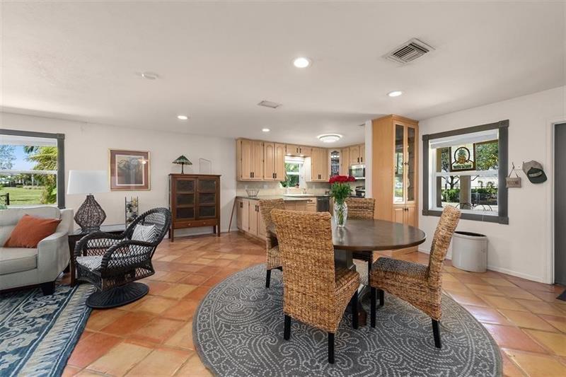 Image 5 of 11 For 8590 38th Dr