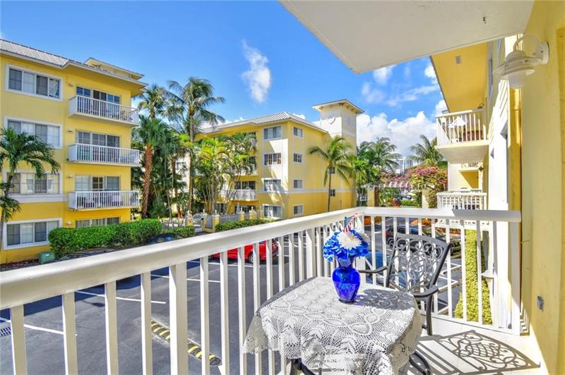 Image 3 of 15 For 151 16th Ave  264