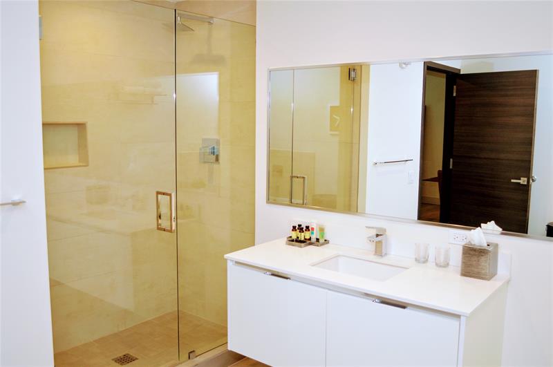 Image 14 of 41 For 777 Ocean Dr  N522