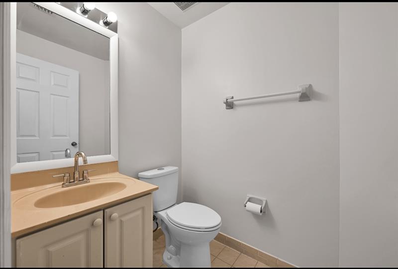 Image 14 of 32 For 13761 Garden Cove Cir